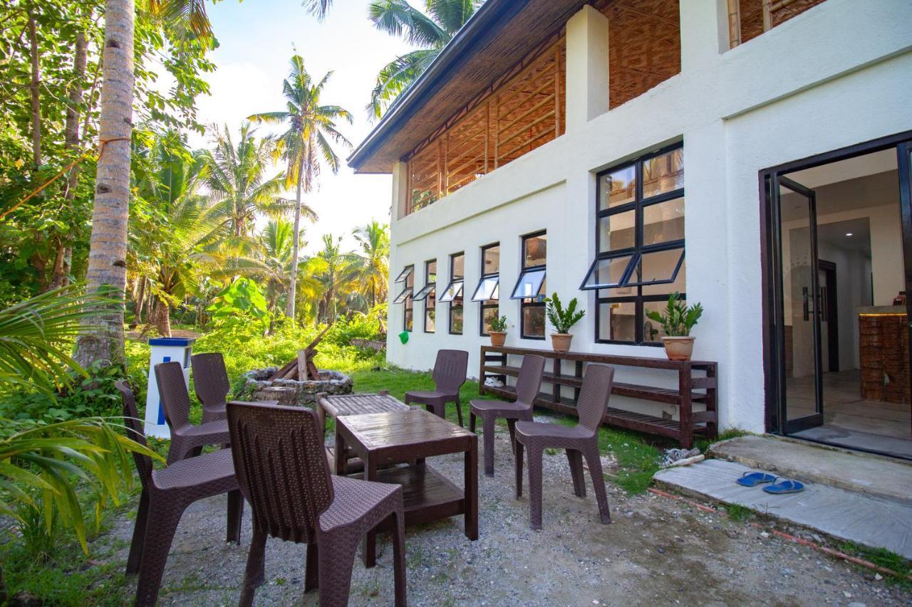 Sunlit Hostel General Luna  Exterior photo