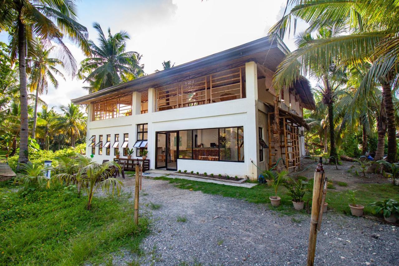 Sunlit Hostel General Luna  Exterior photo
